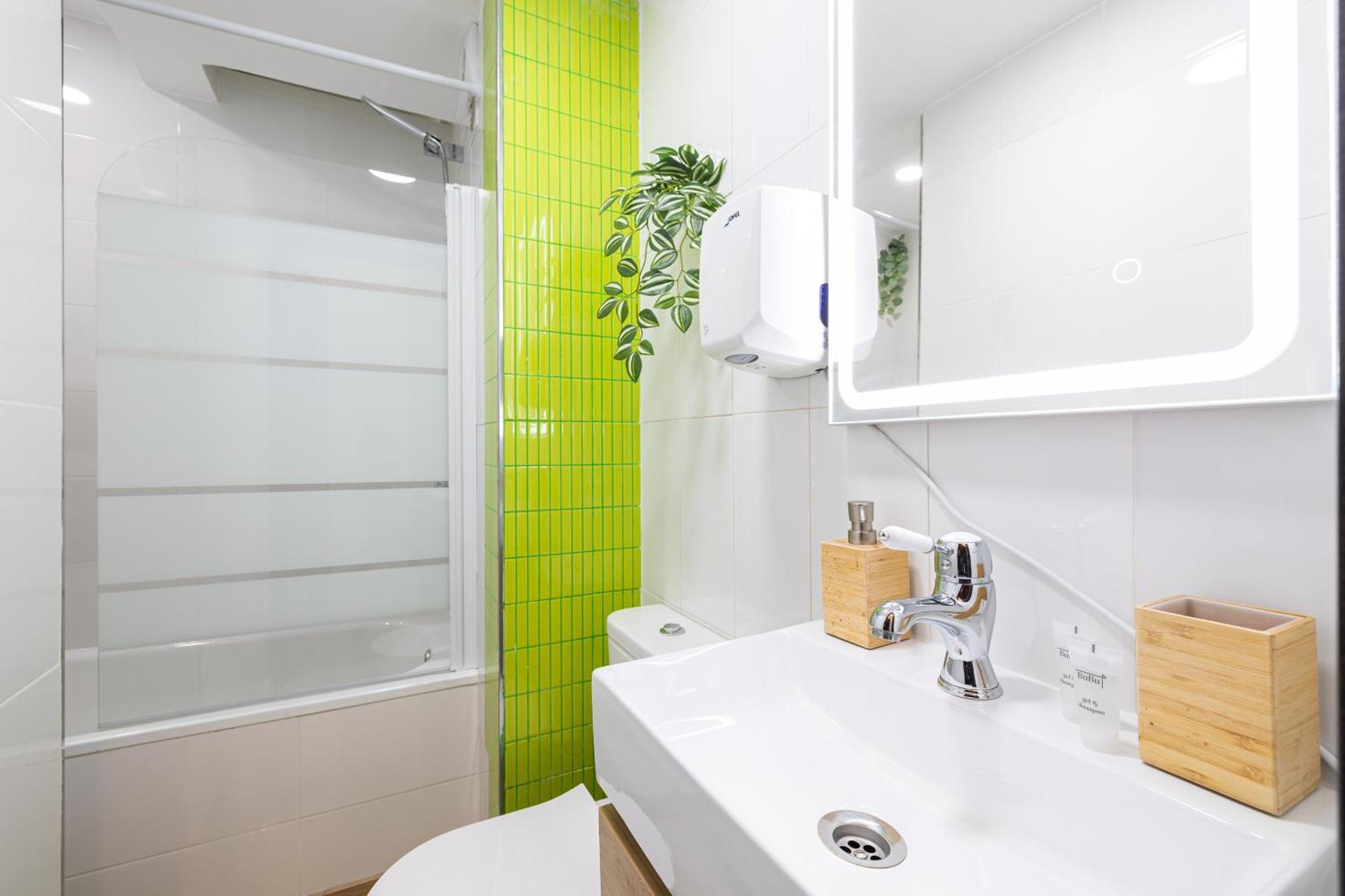 Holidays2Malaga Los Guindos 500 Mts From Beach And Promenade Экстерьер фото